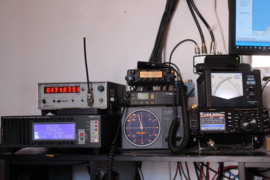 Operating Position VHF/UHF